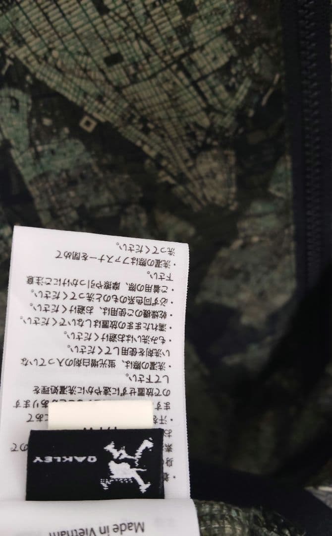 OAKLEY オークリー 17FW 希少 総柄 XL相当 ウィンドブレーカー