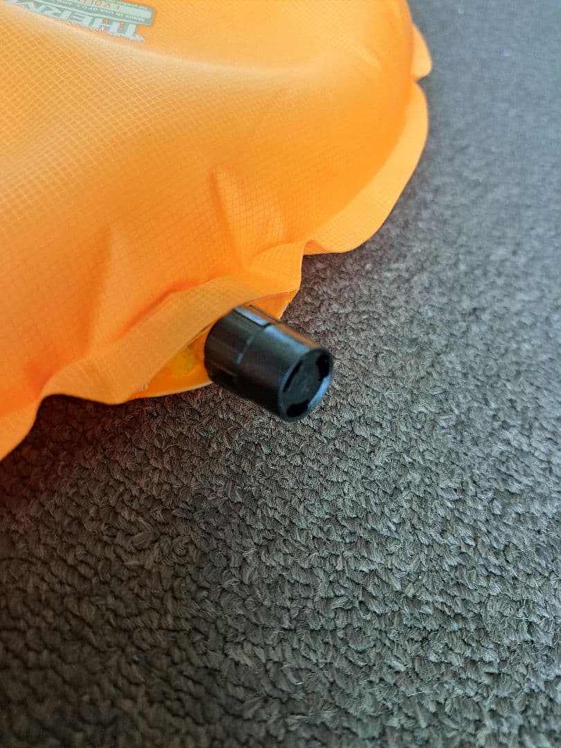 ☆美品☆THERMAREST EVOLITE スリーピングマット