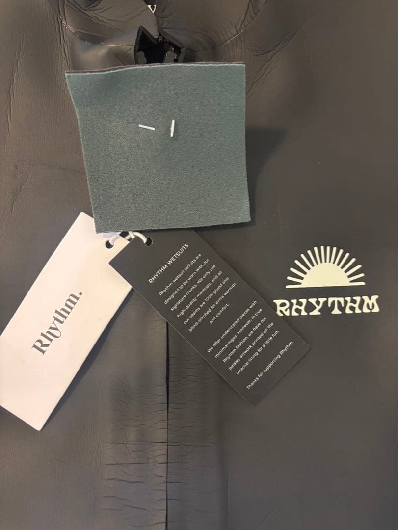 未使用タグ付き　オーストラリア　rhythm ウエットスーツ　ジャケット