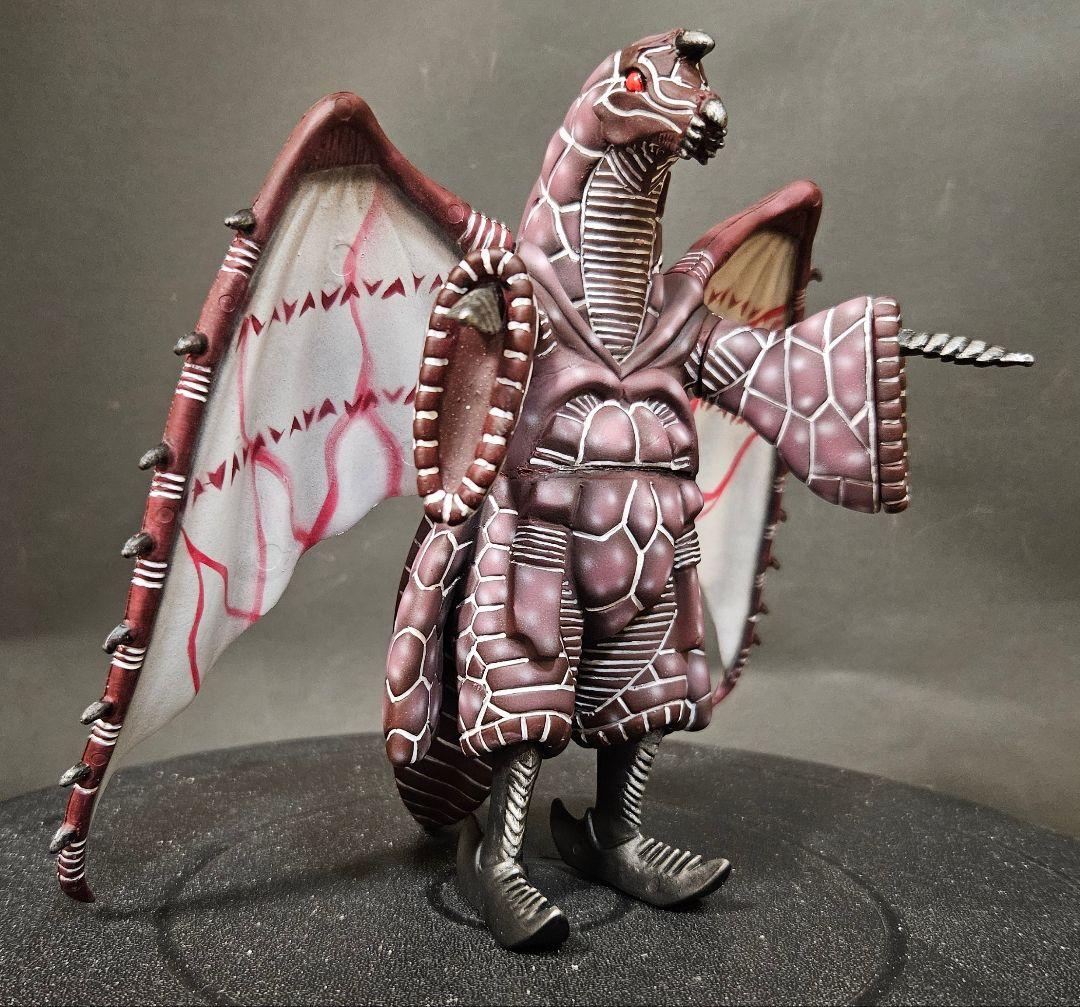 ウルトラ怪獣ソフビ　パワードドラコ　リペイント完成品