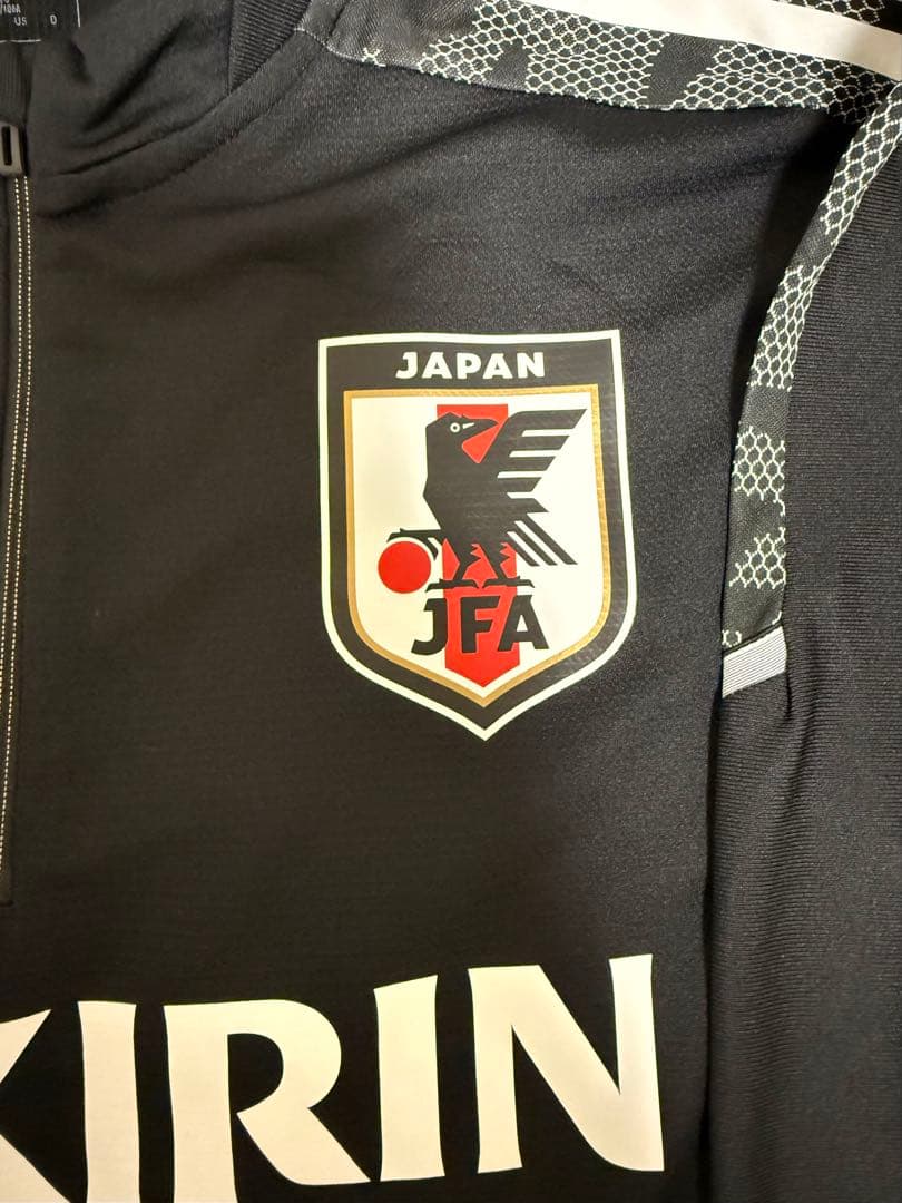 【選手着用品】サッカー日本代表ハーフジップジャージ