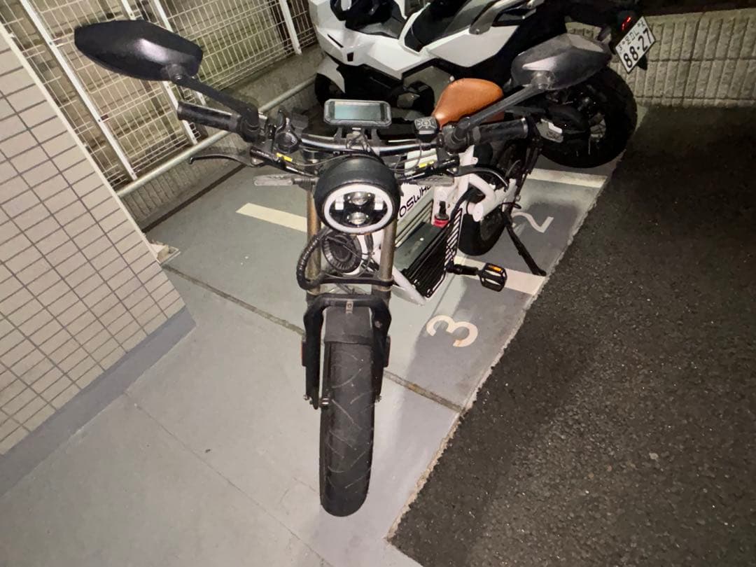台東区）COSWHEEL 電動バイク MIRAI ホワイト