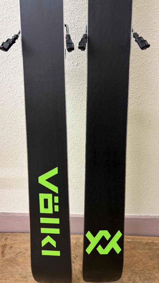 Volkl Revolt 87 フォルクル リボルト 87 2022年