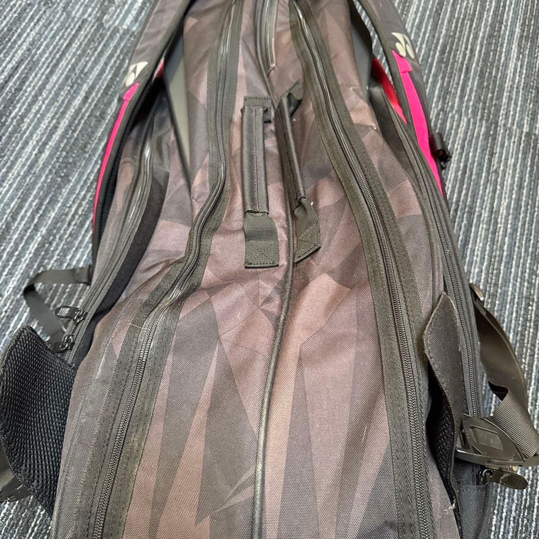 美品 YONEX ラケットバッグ (テニス、バドミントン)