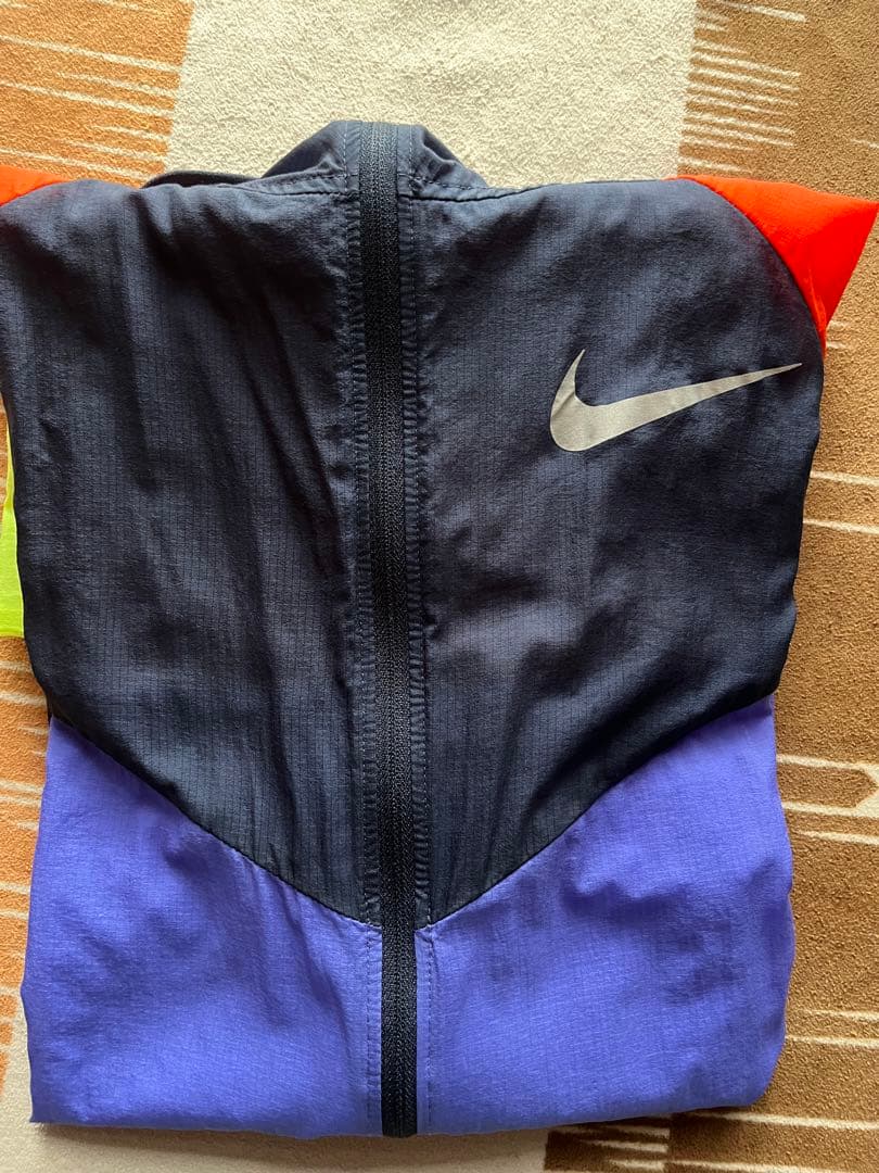 NIKEナイキ　ウィンドランナー ジャケット