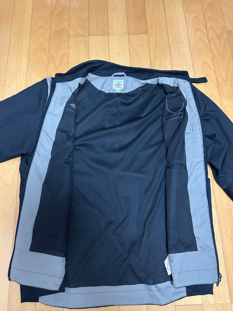 た*い様 Umbro イングランド代表 ウィンドブレーカー売り切り‼️