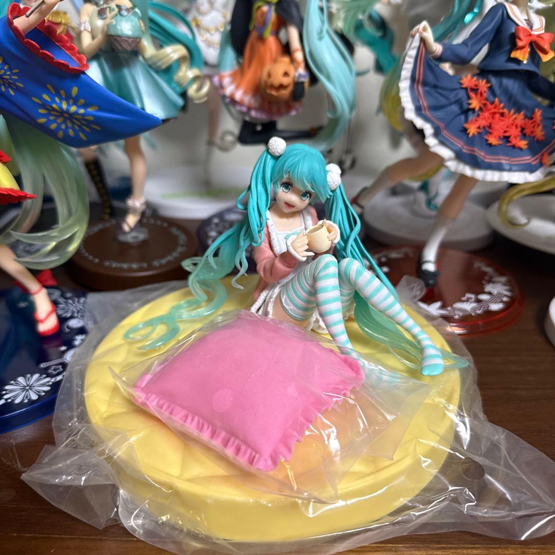 初音ミク　フィギュア　20体　まとめ売り