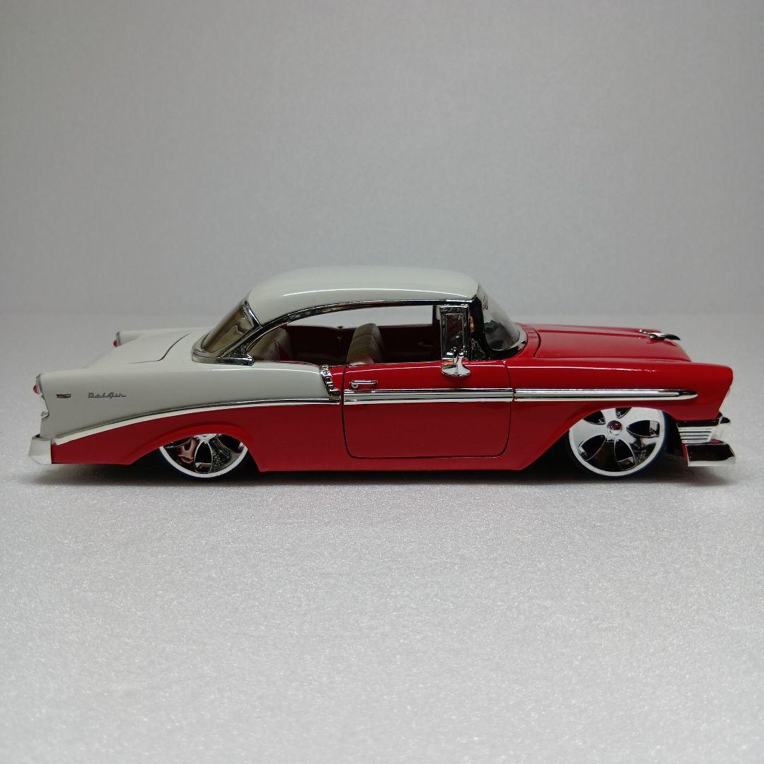Jadatoys 1956 シボレー ベルエア ミニカー 1/24