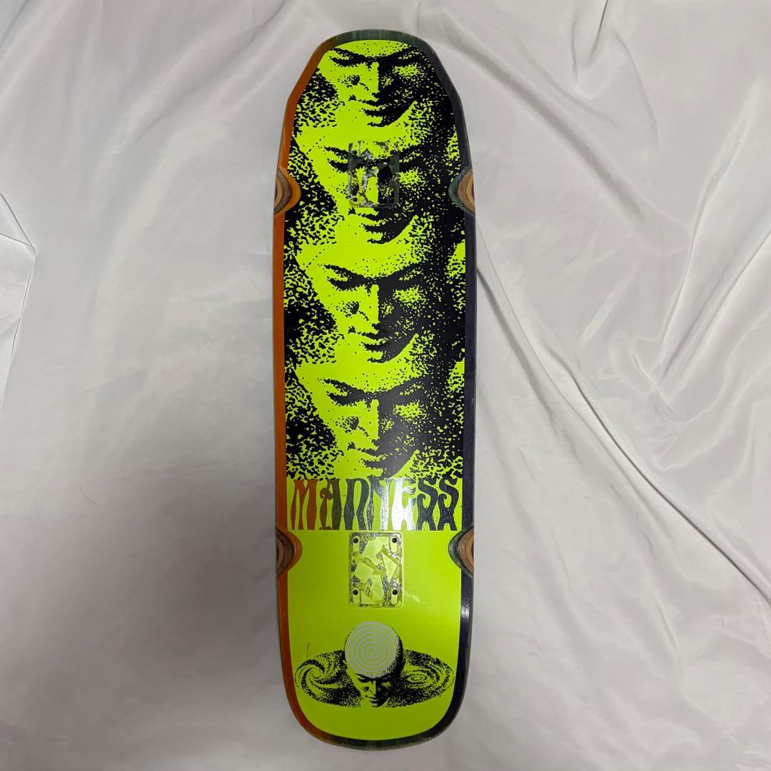 スケートボードデッキ マッドネス　MADNES