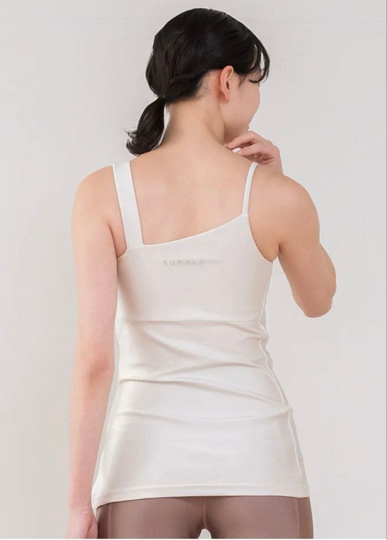 SUKALA シャインストレッチアシンメトリーチュニックM 新品