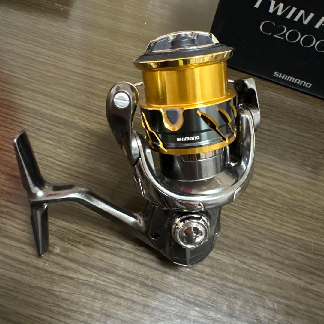 シマノ 20ツインパワー2000SHG おまけ付き