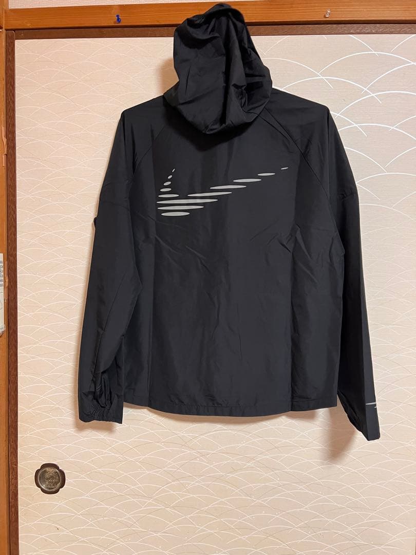 Nike ウィンドブレーカー Lサイズ 新品