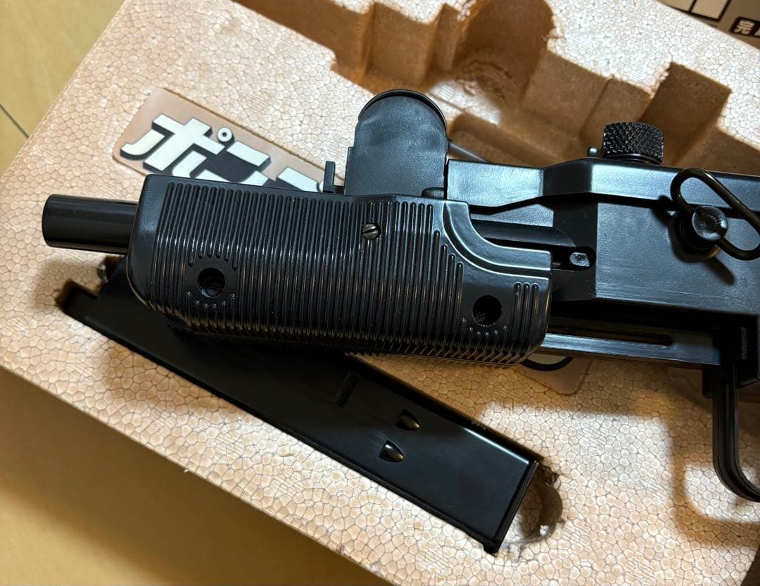 エアガン　東京マルイ　SMG UZI 完成品