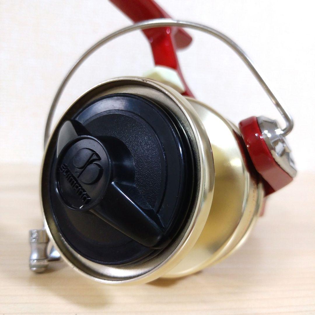 シマノ　ミグ3000　中型スピニングリール