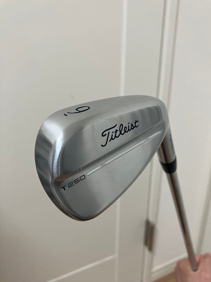 【超美品】 Titleist T250 6本セット （4本はシュリンクあり）