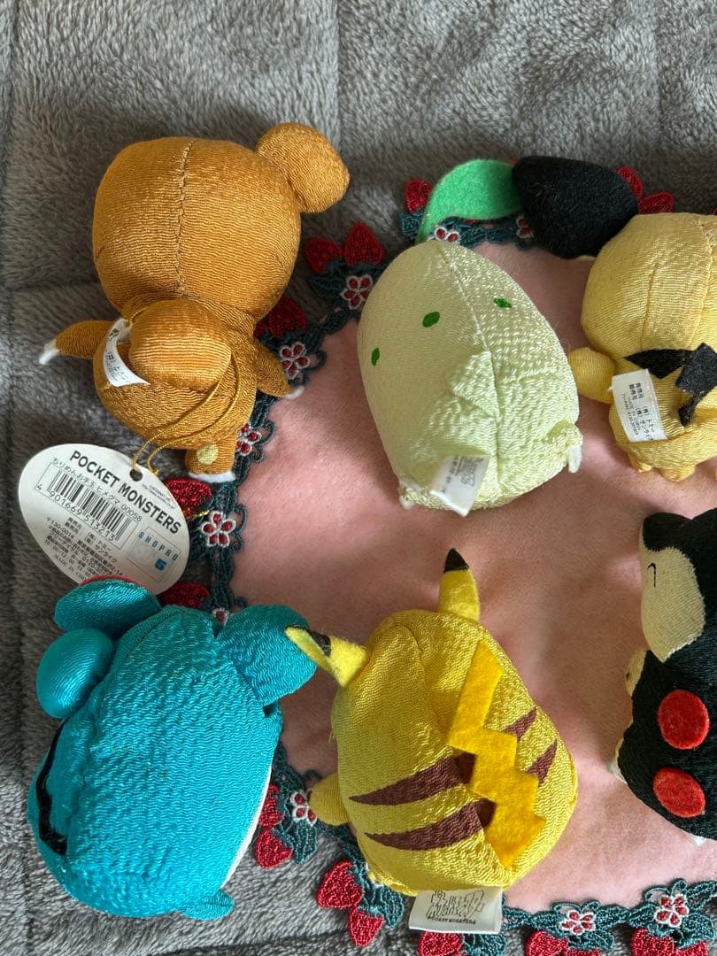 ポケモン　ちりめん　お手玉　ピカチュウ　チコリータ　ヒメグマ　マリル　ヒノアラシ