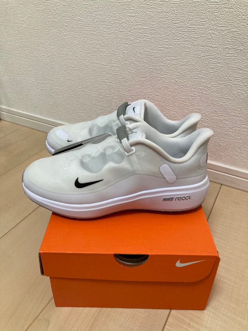 【新品未使用・箱入】NIKEナイキ/レディースゴルフシューズ【定価16500円】