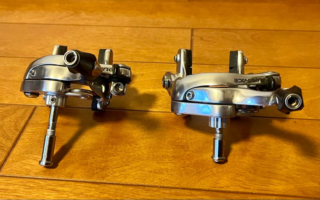 DURA-ACE キャリパーブレーキ シルバー