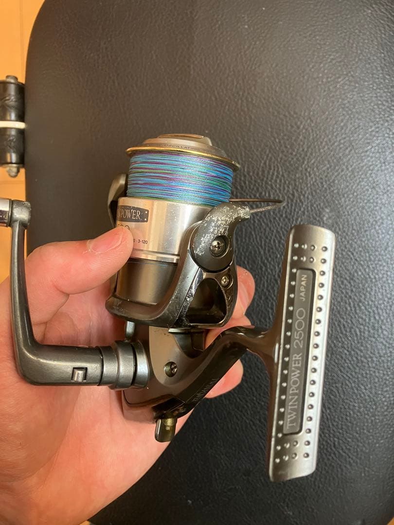 Shimano Twin Power 2500 スピニングリール