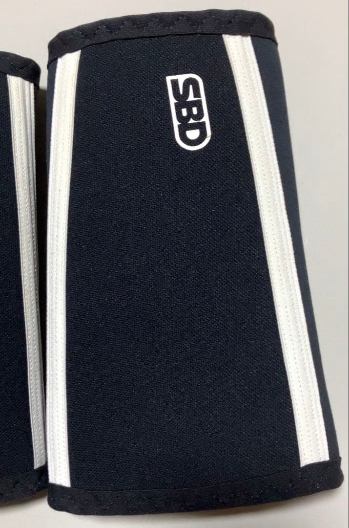 SBD エルボースリーブ　Mサイズ　白黒