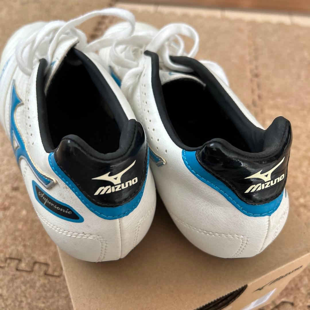 Mizuno Hypervenom ホワイト/ブルー スパイクシューズ