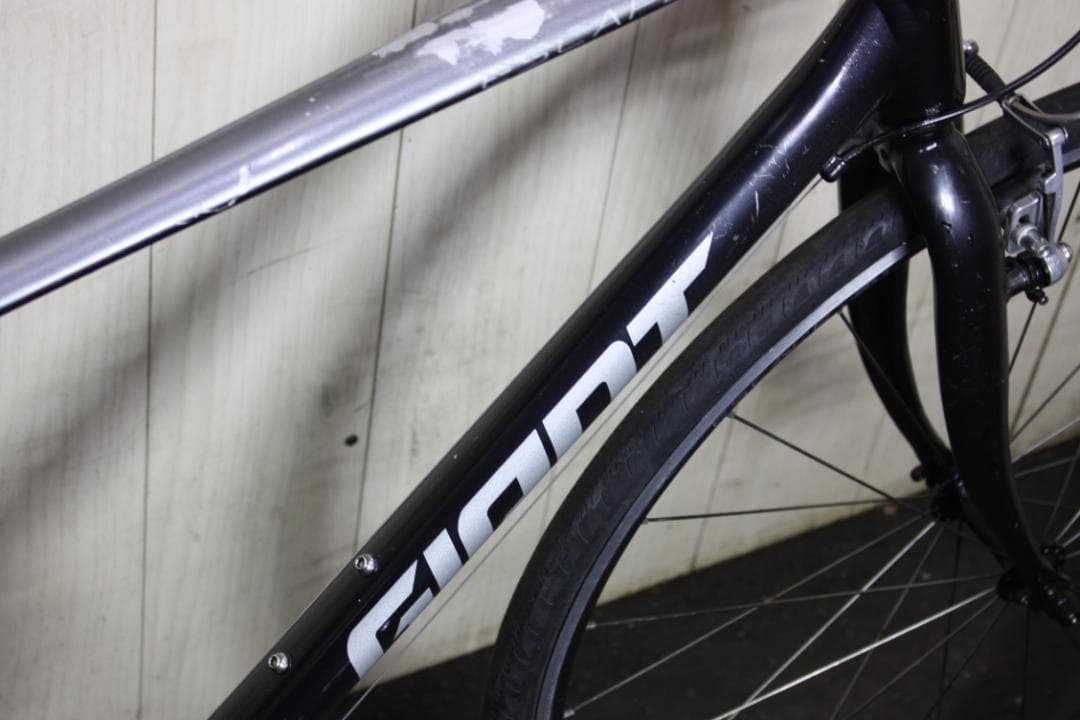 GIANT ESCAPE R3 700C 24速 500mm GREY クロス