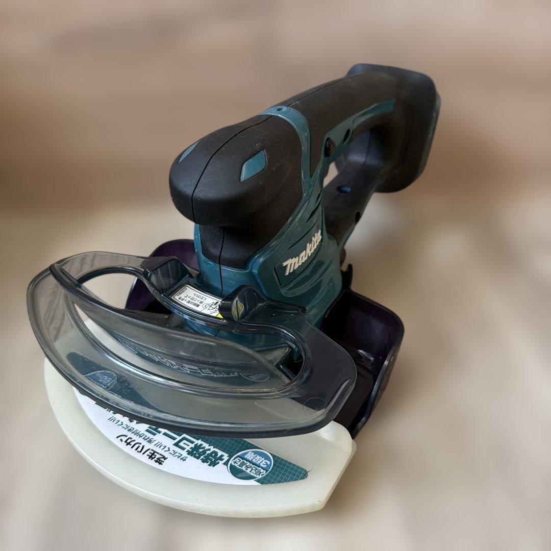 Makita MUM604DZ 充電式芝生バリカン　本体のみ