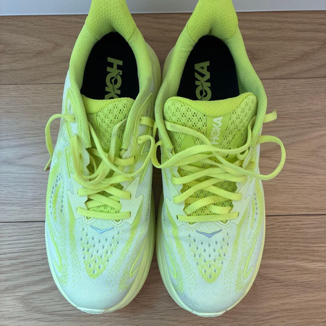 HOKA ホカ　ランニングシューズ　24 7.5B イエロー