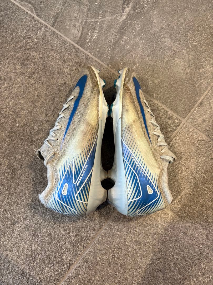 NIKE マーキュリアル ヴェイパー 16 FG