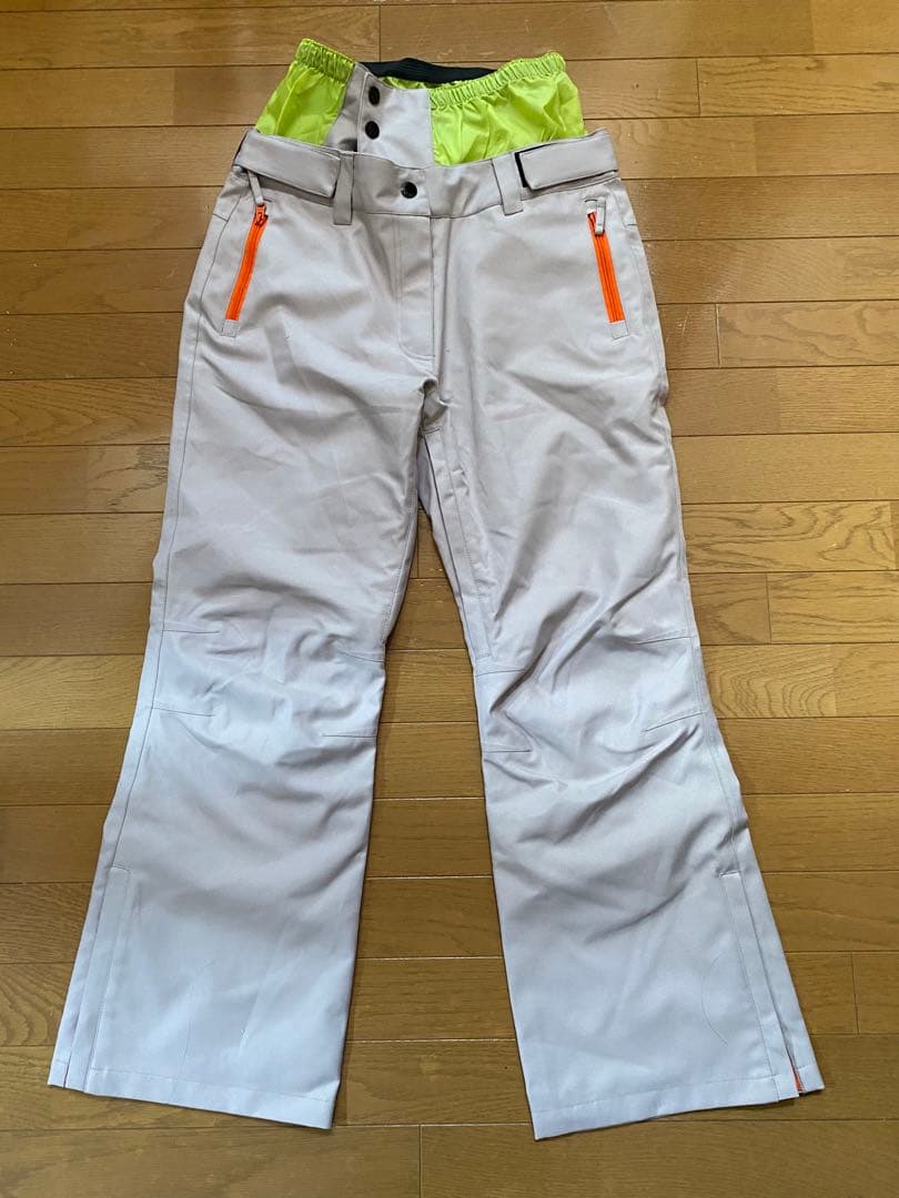Ri⭐︎さま専用　超美品　ACT VERSION スノボ　スノーボード　ウェア　Ｍ