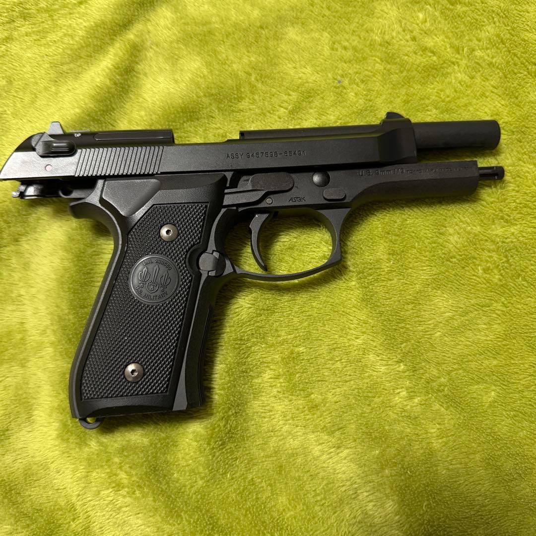 東京マルイ ガスブローバック M9 （0.2gバイオBB弾付属）