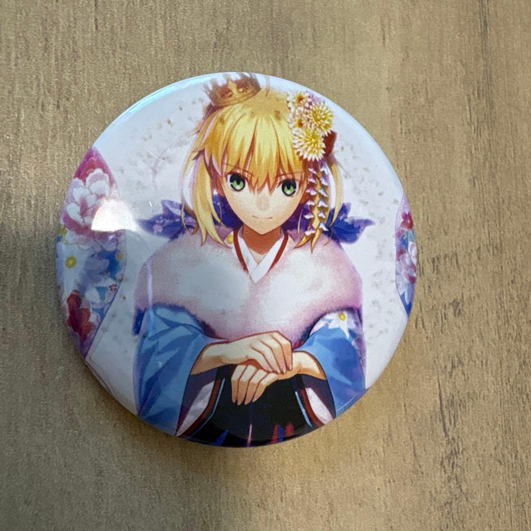 希少　Fate セイバー缶バッジ