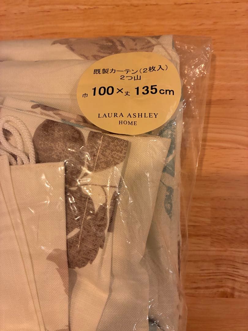 【新品】LAURA ASHLEY ドレープカーテン 100×135cm 2枚入