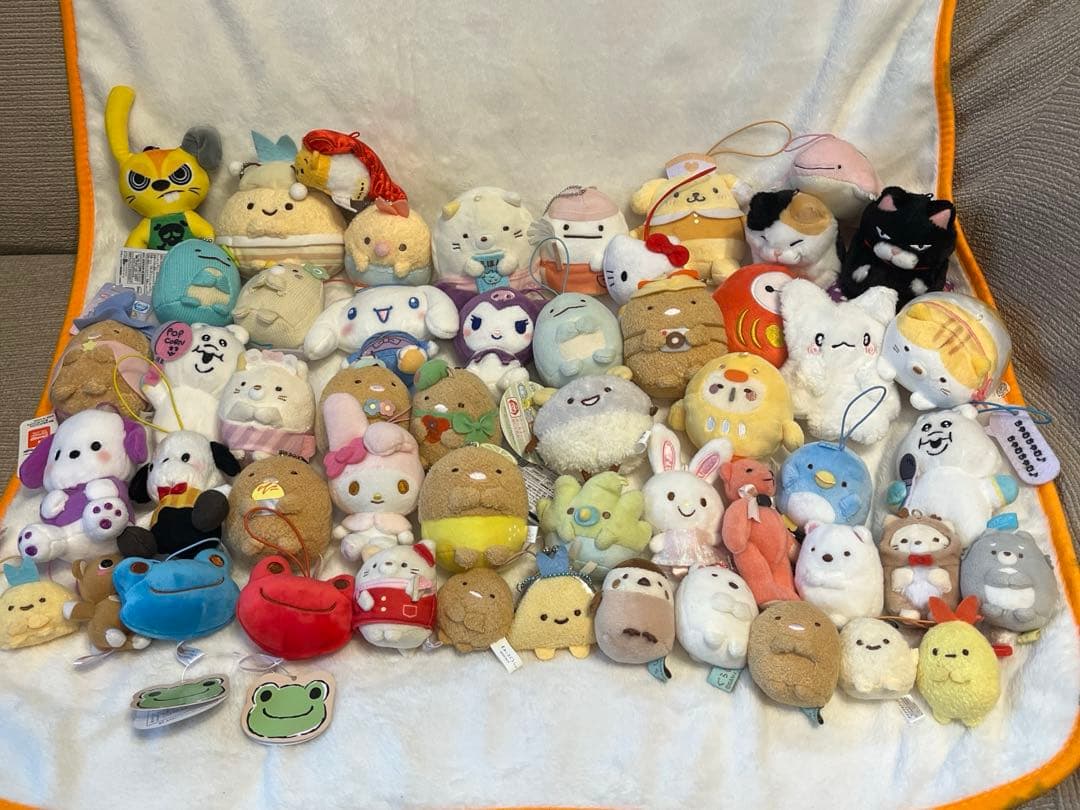 すみっコぐらし　サンリオ　ピクルス　んぽちゃむ　まとめ売り