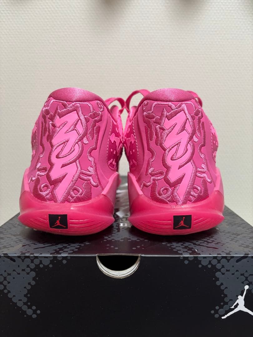 シューズ(男性用) JORDAN ZION 3 PF pink