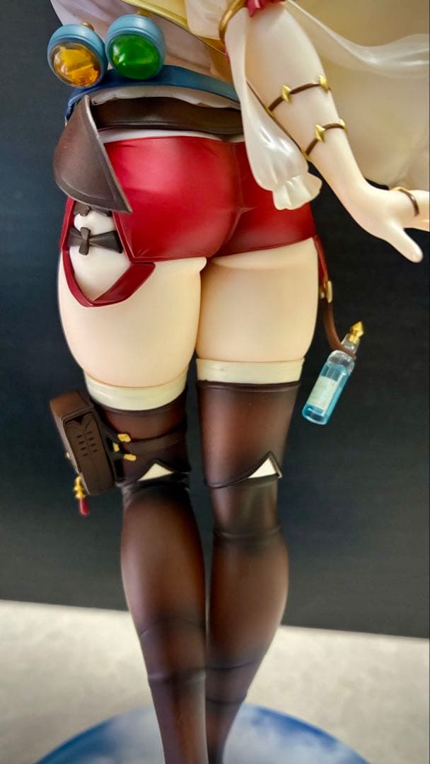 ライザのアトリエ ～常間の女王と秘密の隠れ家～ フィギュア アルター ライザ