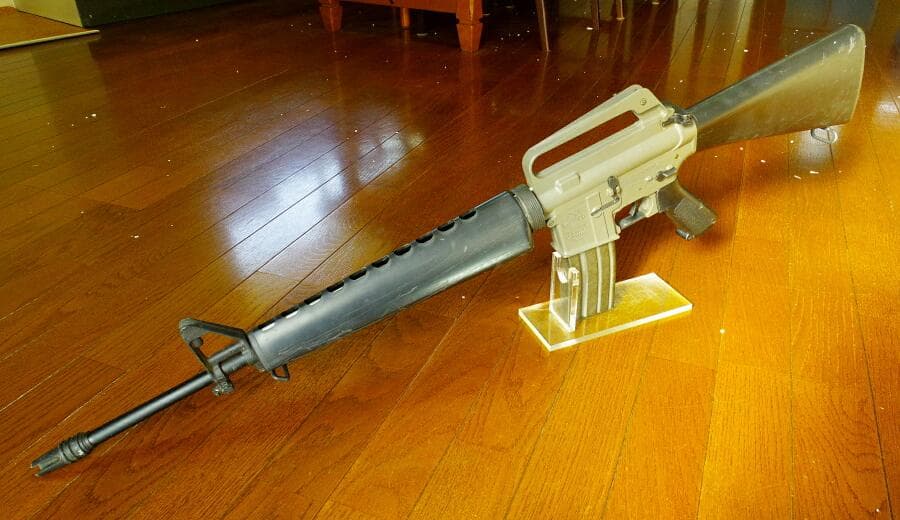 東京マルイ コルトM16A1ベトナム 300連マガジン、純正バッテリー＆充電器付