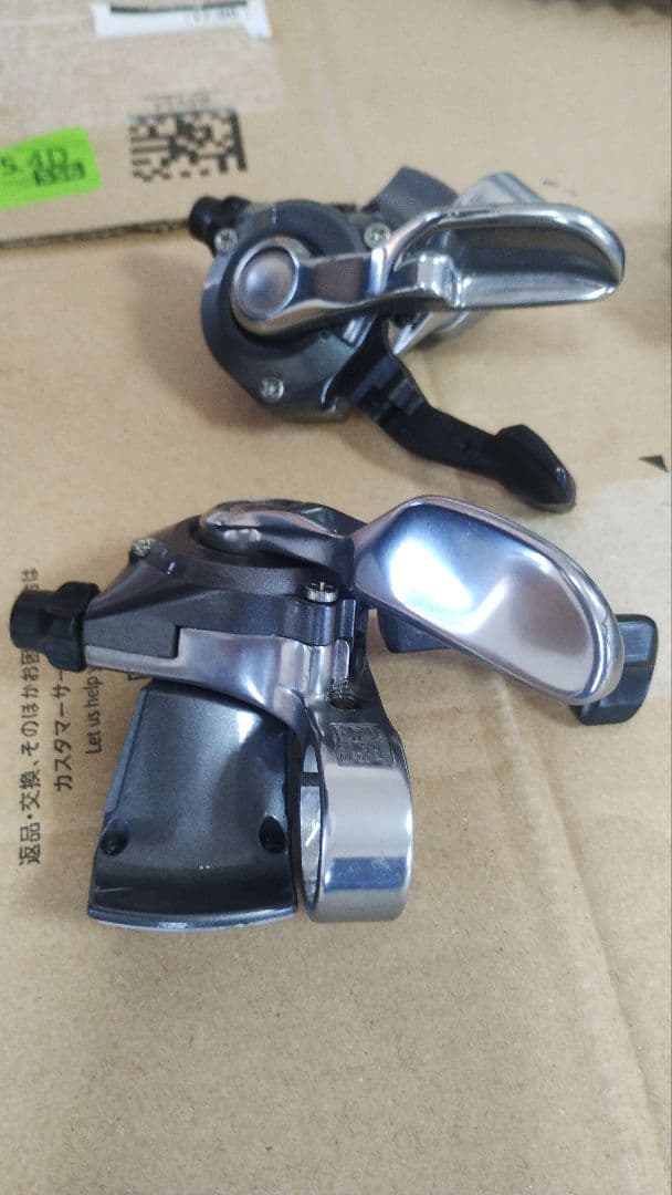 美品シマノ SL-R770 左右シフトレバー　2×10ｓ　105