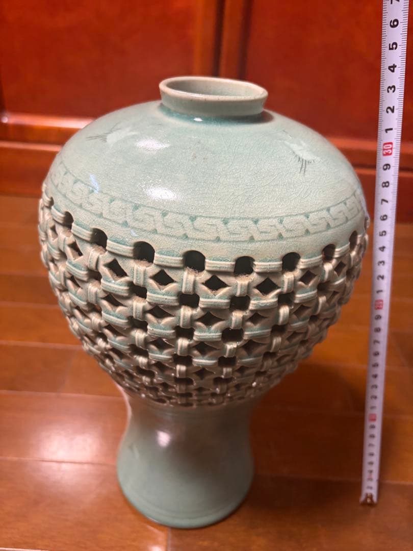 高麗青磁風 透かし彫り 花瓶 梅永 高さ31cm 大型 花器 壺 インテリア