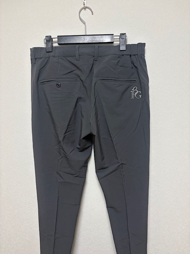 新品1PIU1UGUALE3 GOLF24AWストレッチ撥水タックパンツ灰Ⅵ