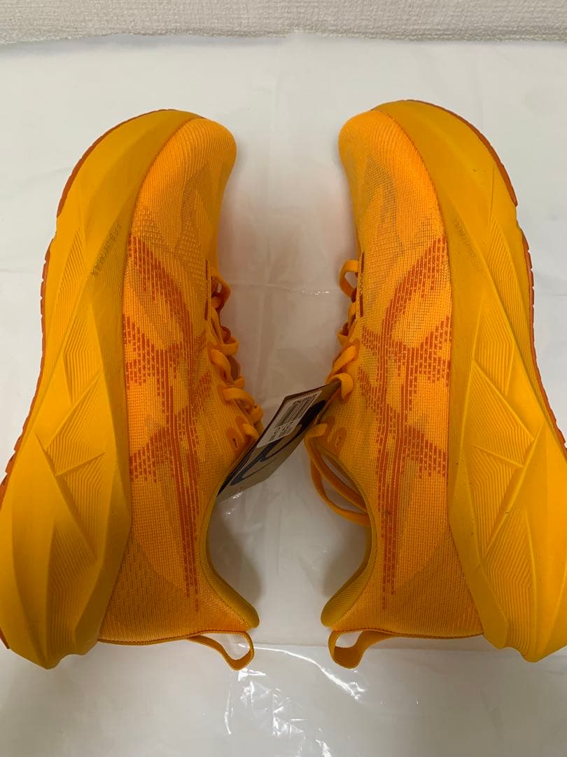 【未使用品】ASICS NOVA BLAST5 27.0cm