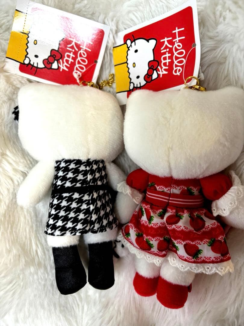 【ハローキティ】展限定 サンリオ キティちゃん ぬいぐるみキーホルダー2体セット