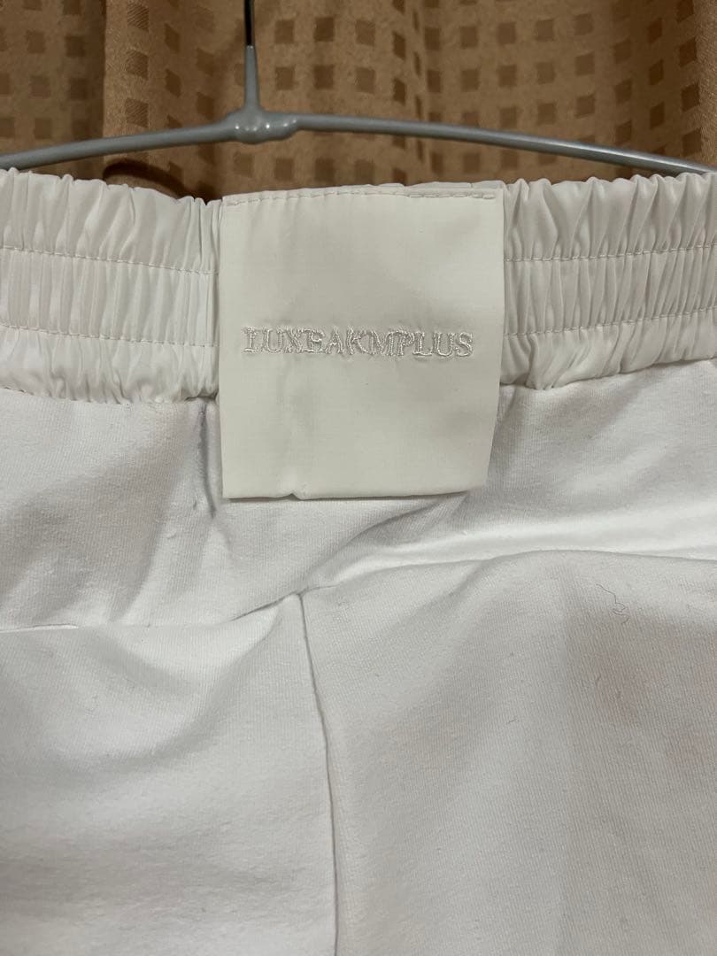 LUXE PLUS ホワイト パデッドパンツ