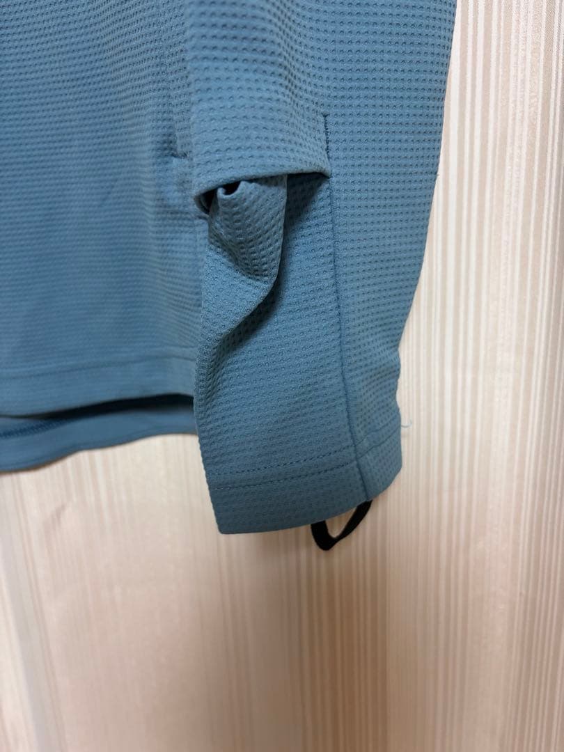 On ランニングウェア　climate shirts レディースS/ブルー系