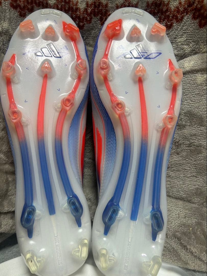 シューズ F50 ELITE LACELESS FG
