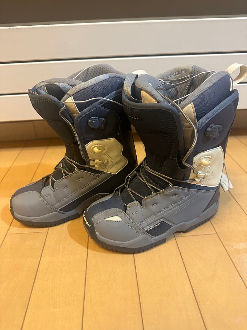 サロモン salomon スノーボードブーツ　レディース