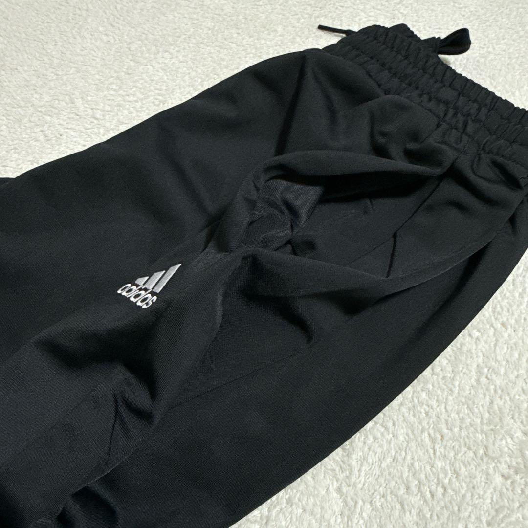 新品adidasメンズパンツロゴ　ジャージ上下セット黒Mサイズ長袖スポーツウェア