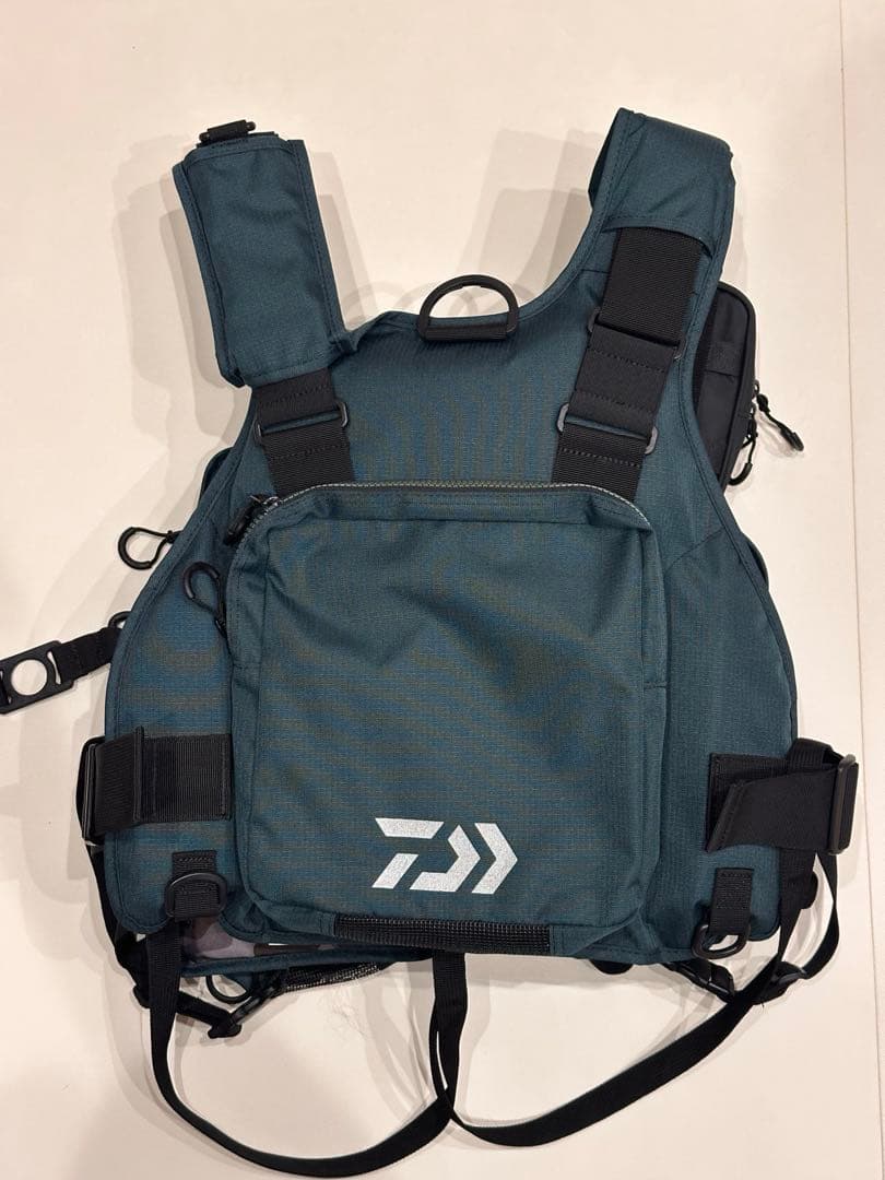 ⭐️超美品⭐️Daiwa フィッシングベスト グリーン　DF-6206