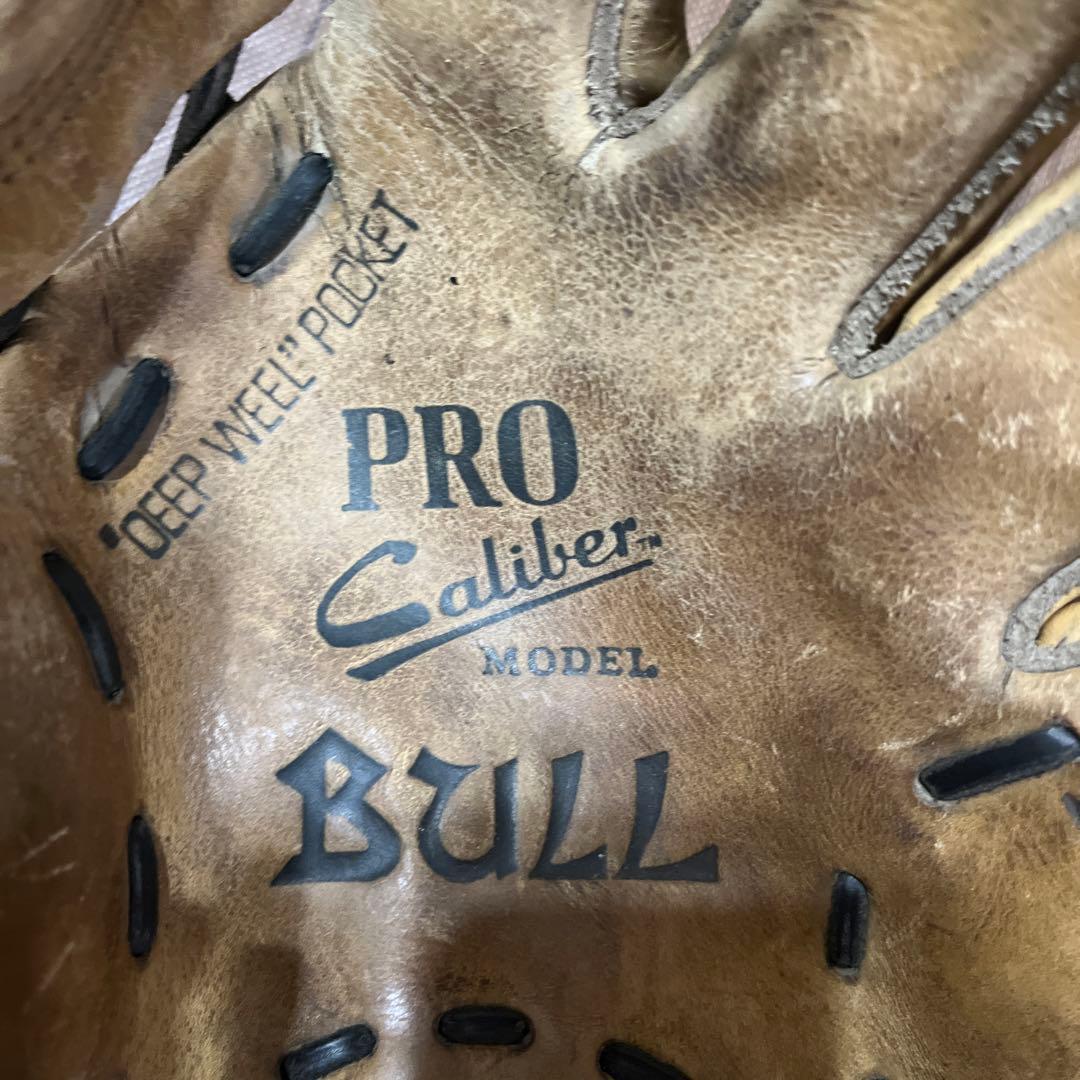 BULL PRO Caliber グローブ 茶色