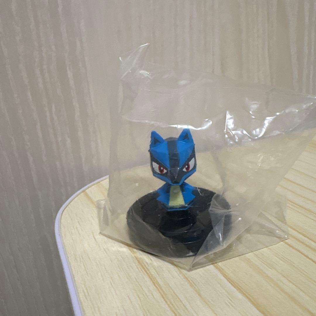 フィギュア未開封　ポケモンスクランブル　NFCフィギュア5点セット　ケース付き